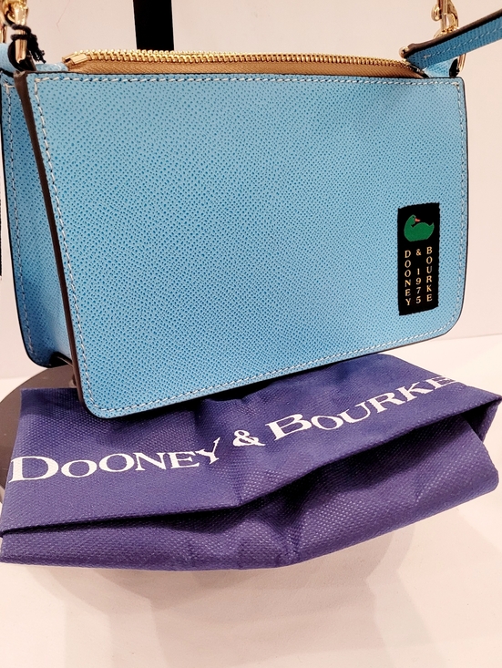 Dooney & Bourke Alpine Demi 20 With Dustbag - Picture 4 of 4
